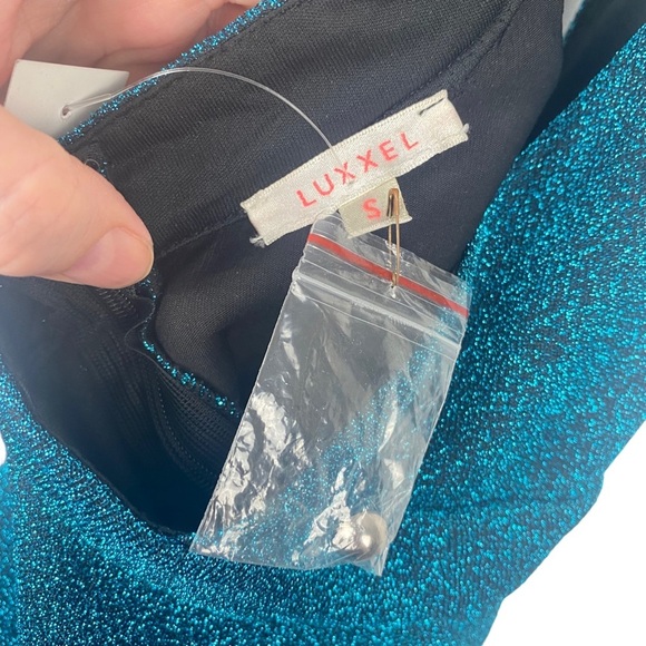 Luxxel Sz S Women's Blue‎ Sparkle Halter Open Back Flared Skirt Dress NWT - Picture 6 of 13